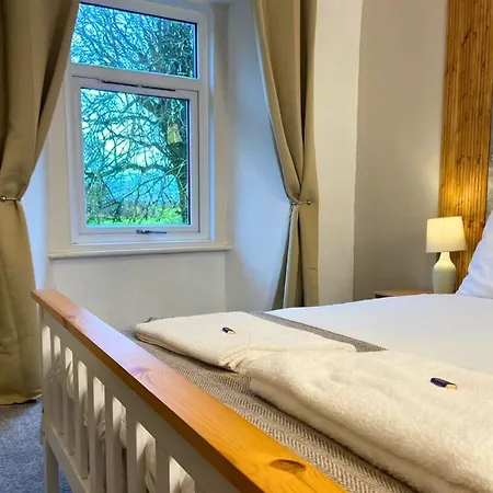 Ferienhaus Secluded Hot Tub, Pool, Escape