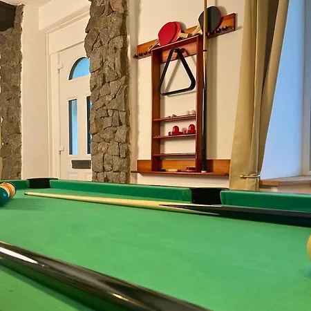 Secluded Hot Tub, Pool, Escape Ferienhaus