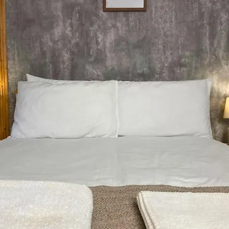 Secluded Hot Tub, Pool, Escape Ferienhaus Bootle (Cumbria)