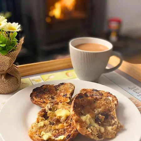 Feriehus Secluded Hot Tub, Pool, Escape *