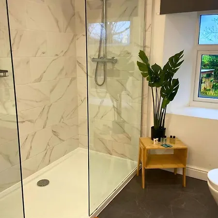 Secluded Hot Tub, Pool, Escape Feriehus