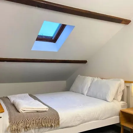 Secluded Hot Tub, Pool, Escape Ferienhaus